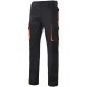 Pantalón pinzas multibolsillo bicolor de sarga. 65% Poliéster - 35% Algodón. 200grs/m2