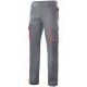 Pantalón pinzas multibolsillo bicolor de sarga. 65% Poliéster - 35% Algodón. 200grs/m2