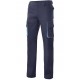 Pantalón pinzas multibolsillo bicolor de sarga. 65% Poliéster - 35% Algodón. 200grs/m2