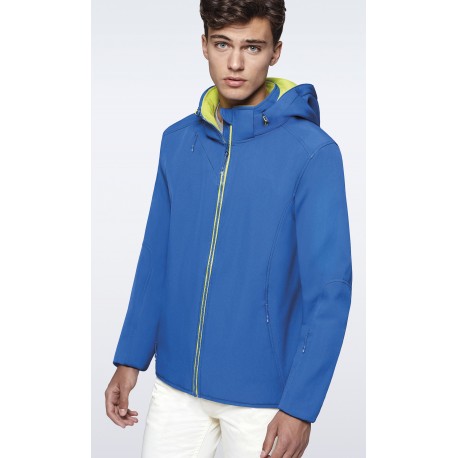 Chaqueta Softsell con Capucha