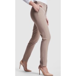 Pantalón Mujer. 70% pol. / 30% elas. 200 g/m²