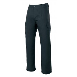 Pantalón de sarga forrado de punto multibolsillo.  65% Pol - 35% Alg. 200grs/m2